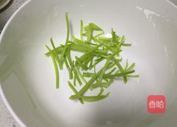 苹果萝卜芹菜汁的做法图解4