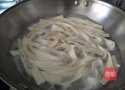 牛肉烩面的做法图解2