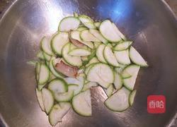 翻滚西葫芦的做法图解4