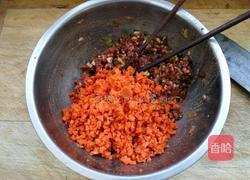 羊肉胡萝卜饺子的做法图解3