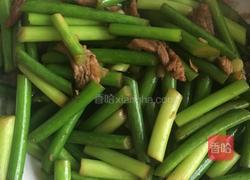 蒜台炒肉的做法图解3