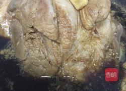 酱肘子的做法图解2