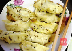 锅贴的做法图解3