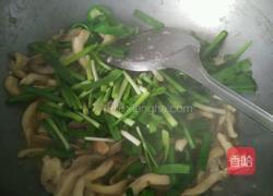 韭菜炒蘑菇的做法图解8