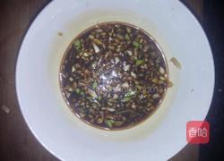 凉拌松松花蛋的做法图解4