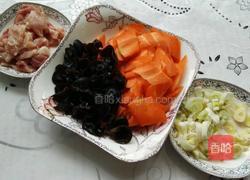 木耳葫萝卜的做法图解1