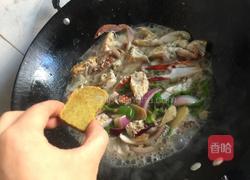 咖喱辣椒炒蟹的做法图解7