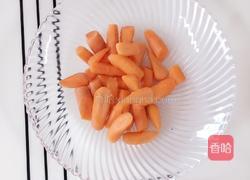 鲜榨胡萝卜苹果汁的做法图解4