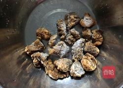 白菜炖酥肉的做法图解1