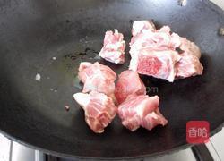 胡萝卜烧排骨的做法图解3