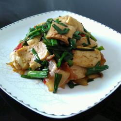 大蒜白干炒肉片的做法[图]