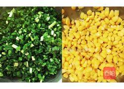 韭菜猪肉饺玉米猪肉饺的做法图解2