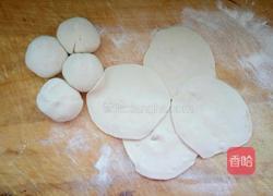 大白菜韭菜馅饼的做法图解9