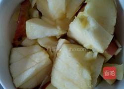 黑豆苹果豆浆的做法图解2