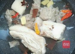 回锅肉烧土豆片的做法图解2