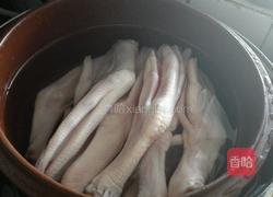 卤鸭掌的做法图解1