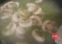 口蘑莴笋蛋汤的做法图解5