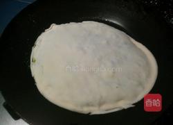 鸡蛋韭菜盒子的做法图解16