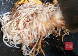 老干妈炒面的做法图解3