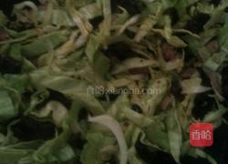 卷心菜木耳炒肉片的做法图解4