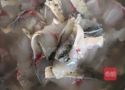 酸菜鱼的做法图解1