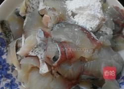 家常版酸菜鱼的做法图解2