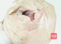 老干妈蒸肘子的做法图解1