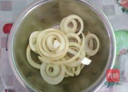 炸洋葱圈的做法图解2