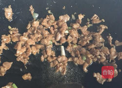 青椒炒肉的做法图解5