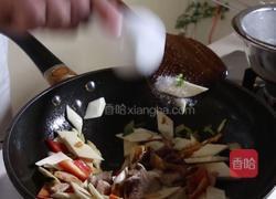 茭白炒肉的做法图解6