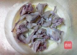 杜仲鹌鹑汤的做法图解3