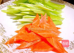 凉拌腐竹芹菜的做法图解1