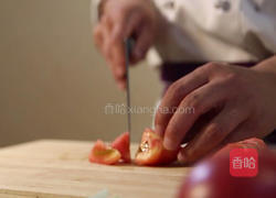 西红柿炒鸡蛋的做法图解1