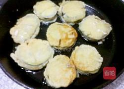 煎茄盒子的做法图解7