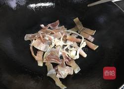 鱿鱼干煲五花肉的做法图解8