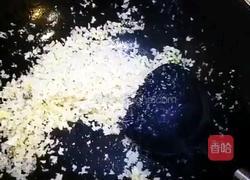 避风塘炒虾的做法图解3