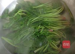 菠菜胡萝卜鸡蛋饼的做法图解1