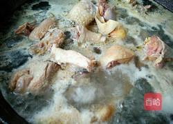 小鸡炖榛蘑的做法图解2