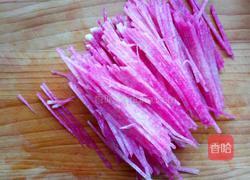 糖醋萝卜丝的做法图解2