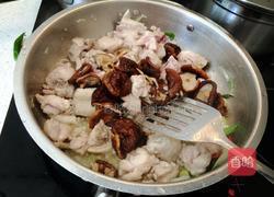 香菇蚝油焖鸡肉的做法图解7