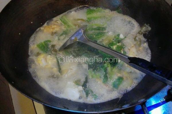 酸菜莴笋叶子蛋汤