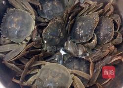 水煮河蟹的做法图解2