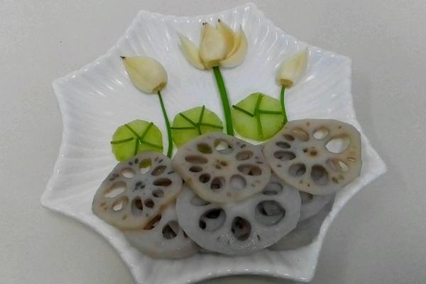 凉拌藕创意摆盘