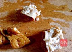 烂蒜肥肠的做法图解2