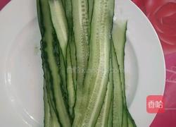 凉拌黄瓜卷火腿的做法图解2