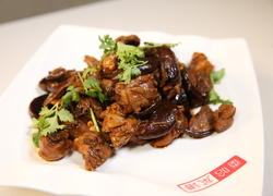 香菇炒鸡块