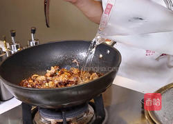 香菇炒鸡块的做法图解9