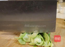 香菇炒油菜的做法图解2