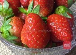 自制草莓酱三明治的做法图解1