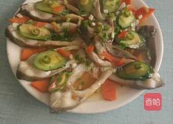 孔雀开屏(清蒸鳊鱼)的做法图解5